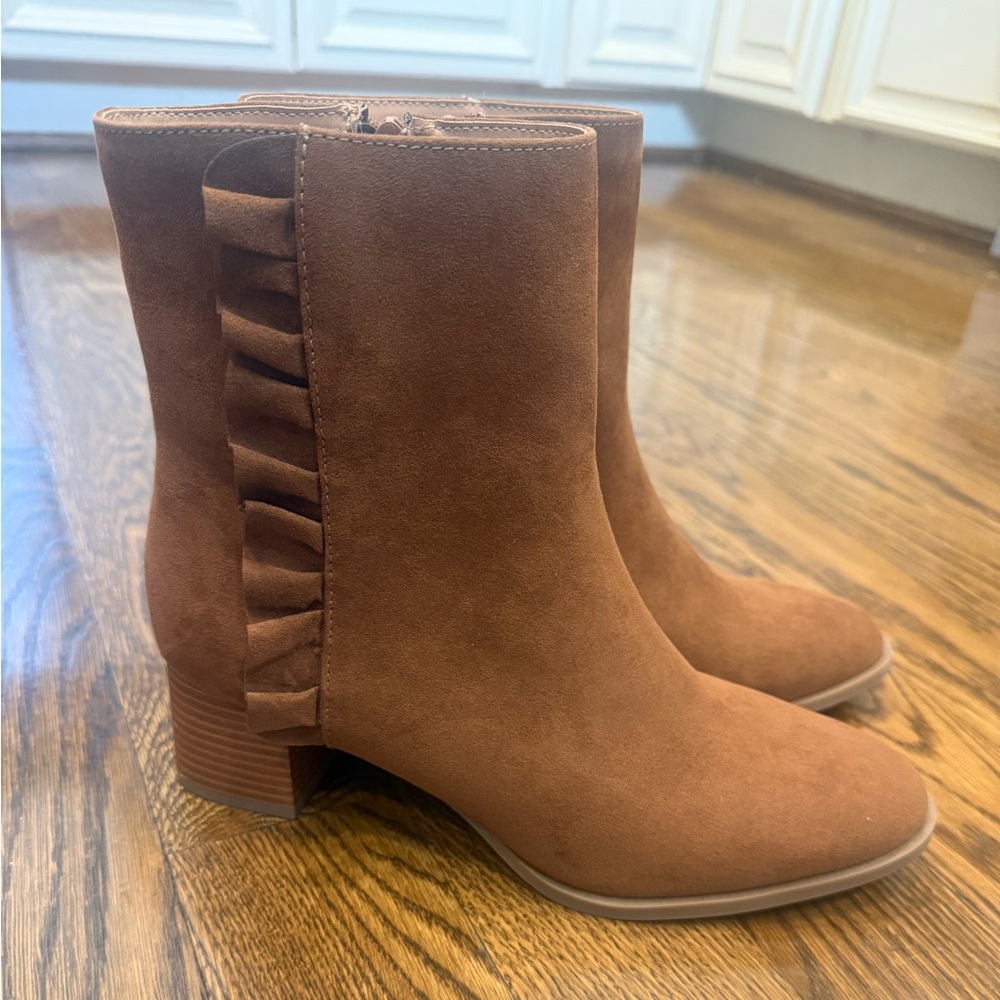 Time and Tru Brown Suede Ankle Boots